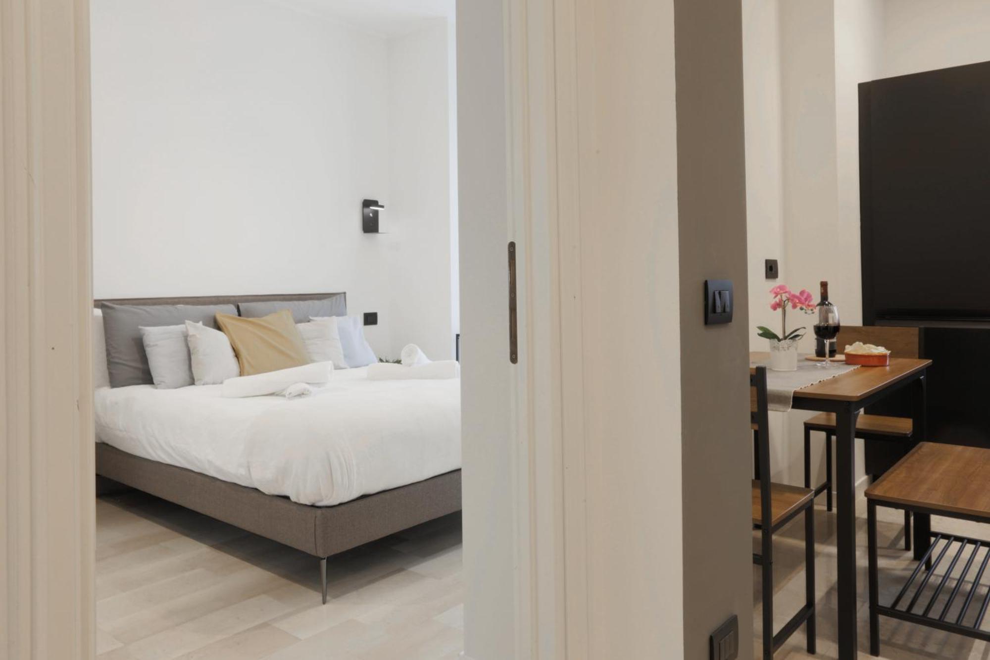 New Modern Flat 10 Minutes Walk From Central Station Мілан Екстер'єр фото
